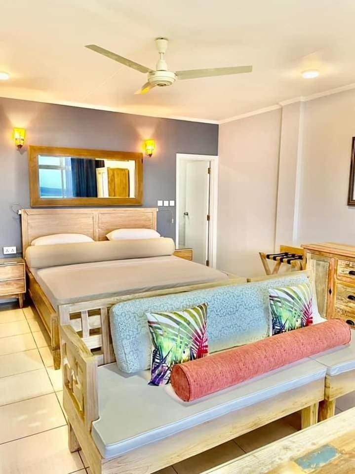 Beau Vallon Studios - Apartments Vacation Rentals Victoria Buitenkant foto
